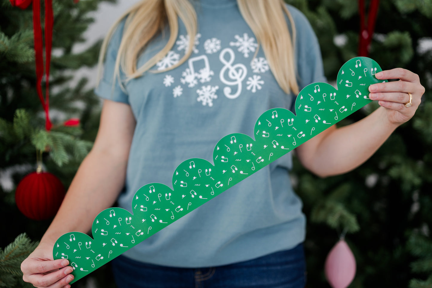 Green Music Notes Scallop Bulletin Board Border